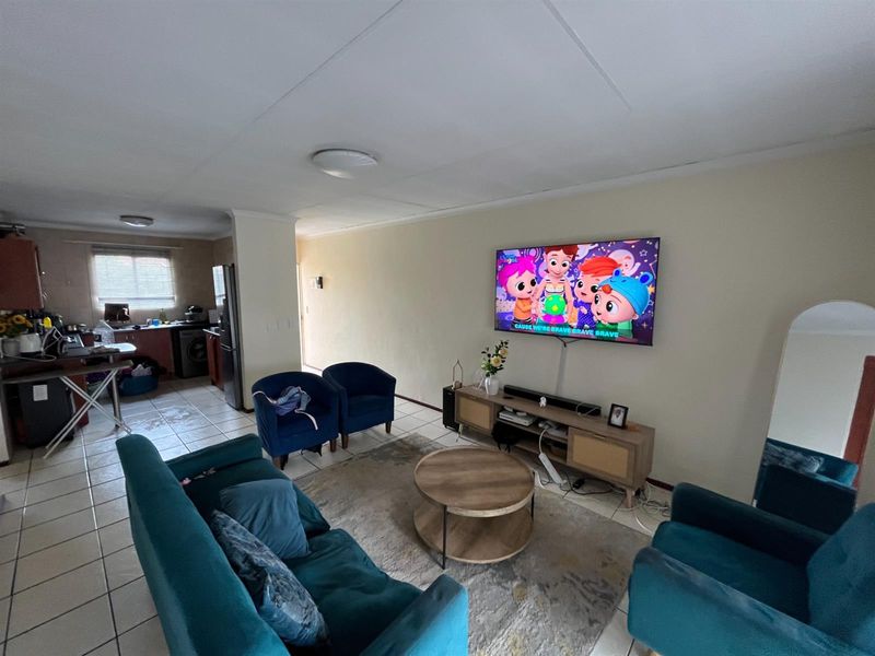 Apartment For Sale in Parkrand, Boksburg - Photo 5