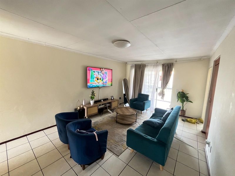 Apartment For Sale in Parkrand, Boksburg - Photo 3