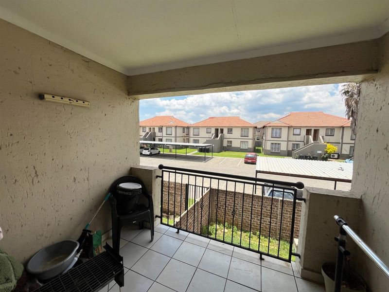 Apartment For Sale in Parkrand, Boksburg - Photo 4