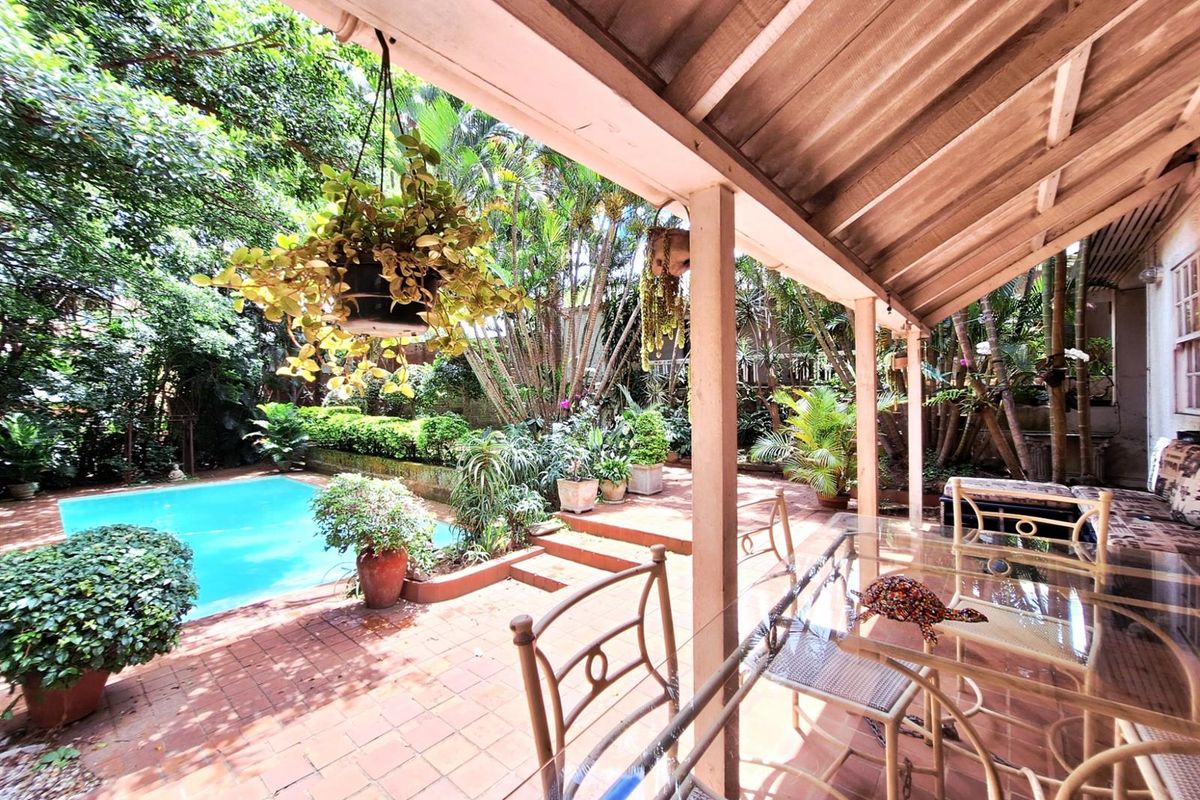 Ole World Charm - Family home with extended family/rental opportunities near the Mosque - Photo 2