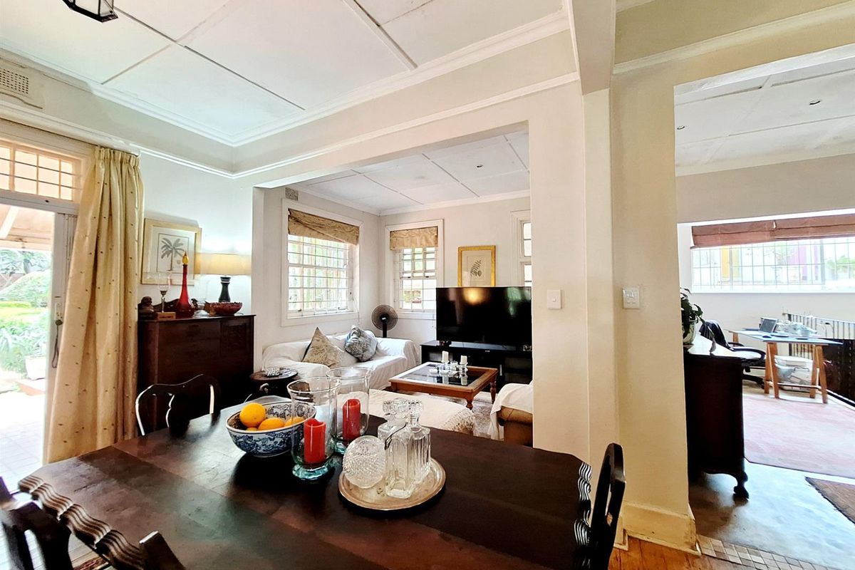 Ole World Charm - Family home with extended family/rental opportunities near the Mosque - Photo 5