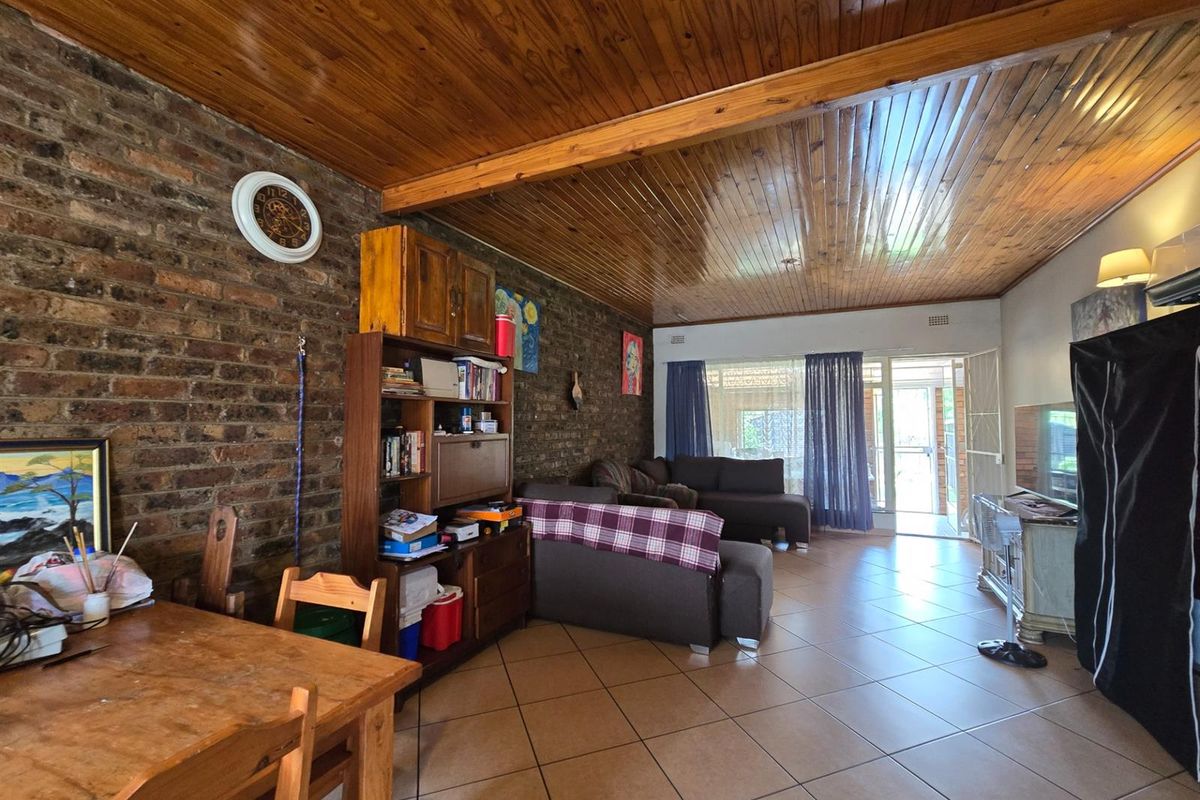 Private Garden Sanctuary in a Serene Complex - Ideal Lock-Up-and-Go Living - Photo 4