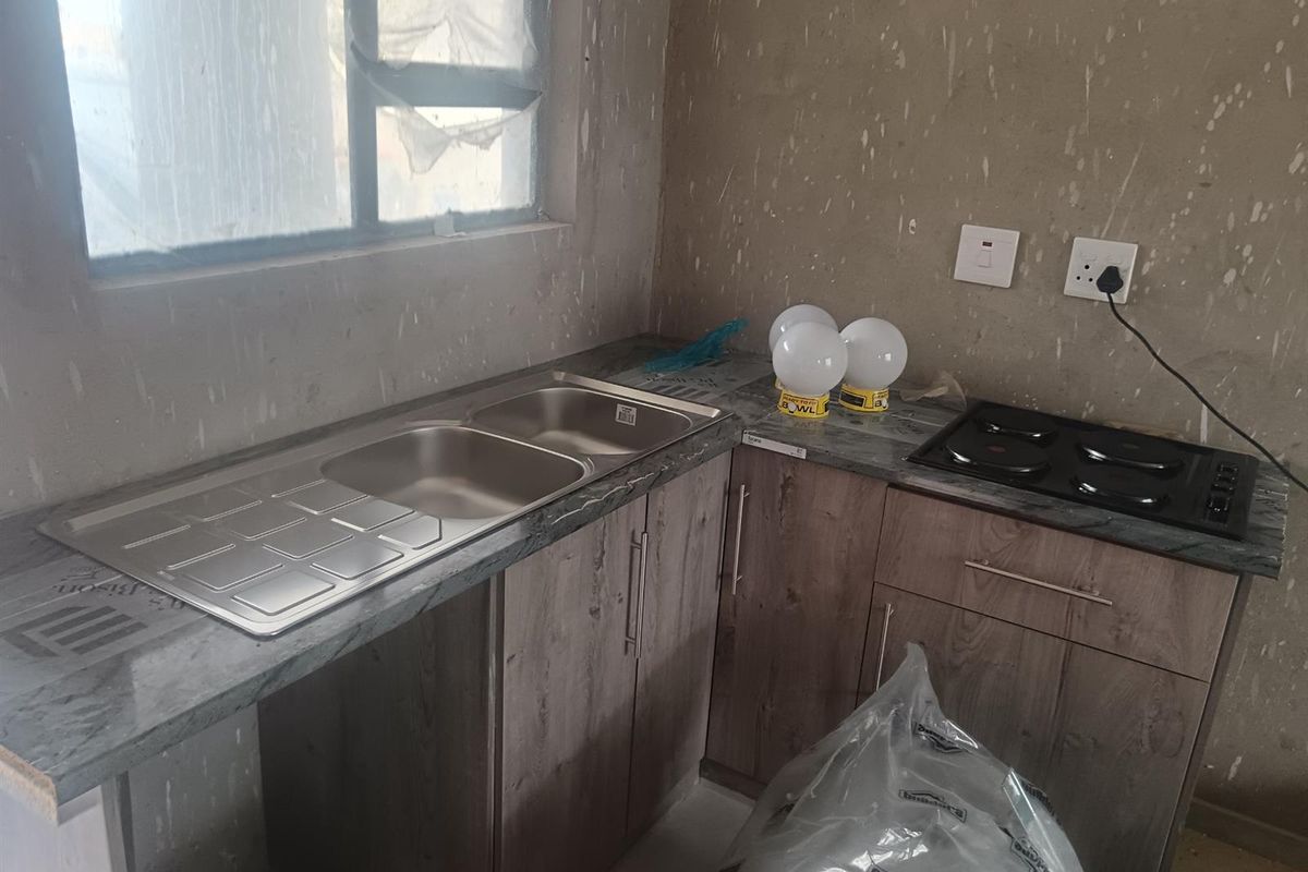 House To Rent in Cosmo City, Roodepoort - Photo 2