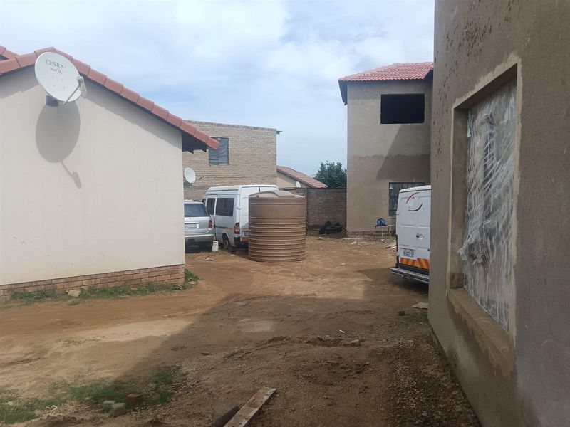 House To Rent in Cosmo City, Roodepoort - Photo 4