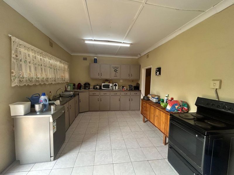 8565m2 Plot House For Sale in Barkly West - Photo 5