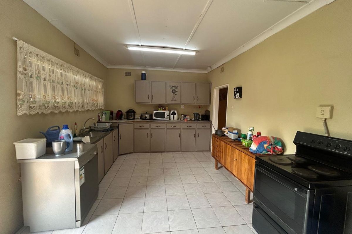 8565m2 Plot House For Sale in Barkly West - Photo 5