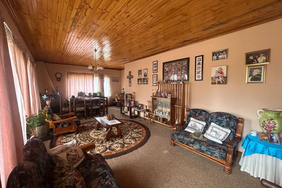 8565m2 Plot House For Sale in Barkly West - Photo 3