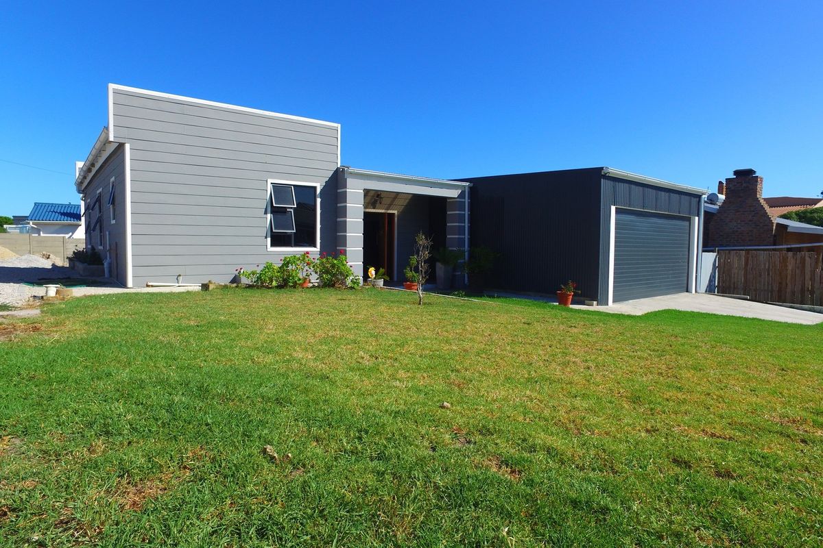 House For Sale in Franskraal, Gansbaai - Photo 3