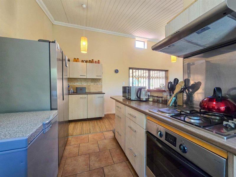 House For Sale in Stilbaai Wes, Stilbaai - Photo 9