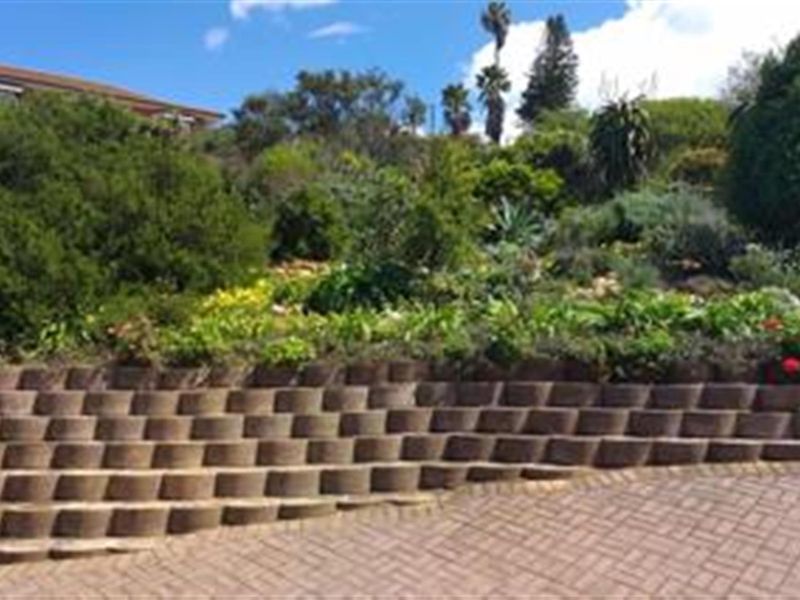 House For Sale in Stilbaai Wes, Stilbaai - Photo 3