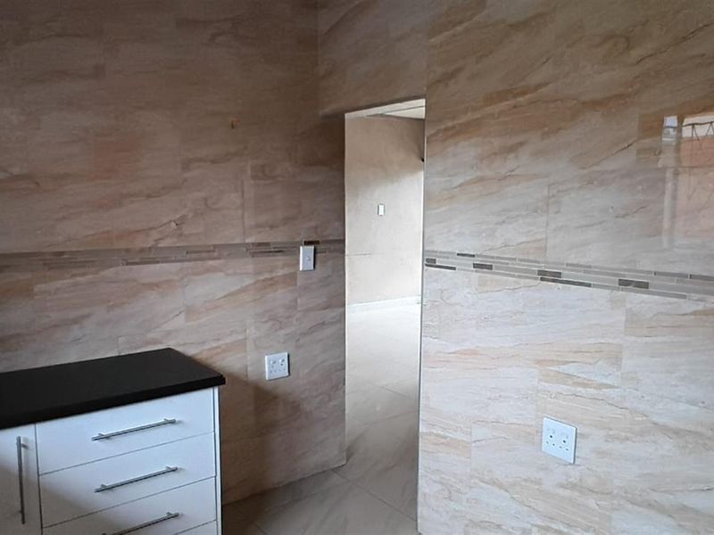 Complex For Sale in Empangeni Central, Empangeni, KwaZulu Natal - Photo 8