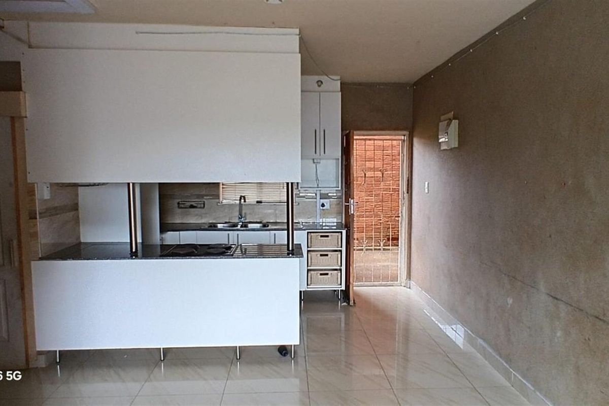 Complex For Sale in Empangeni Central, Empangeni, KwaZulu Natal - Photo 4