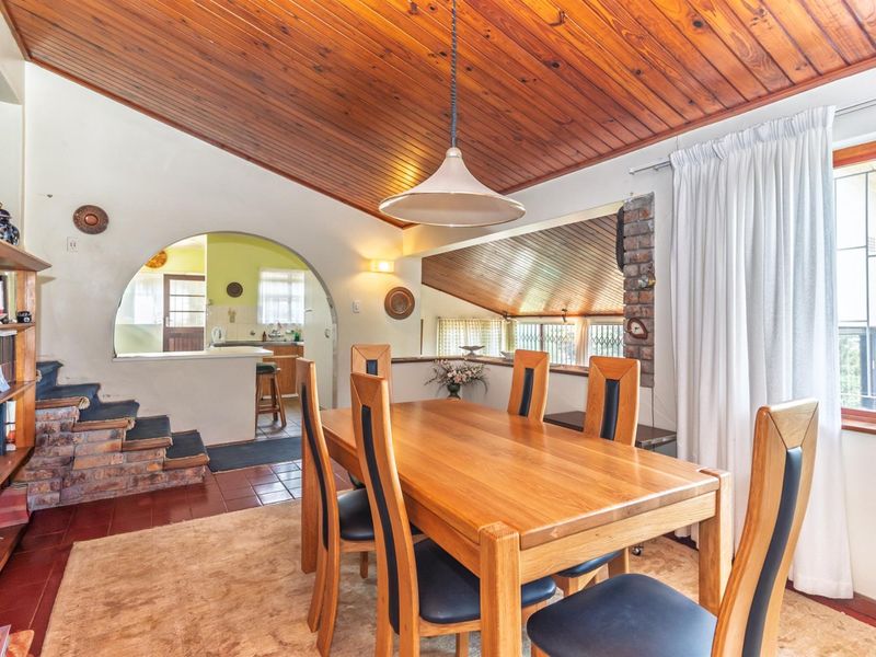 A  Family home in a Sought-After Location - Photo 4