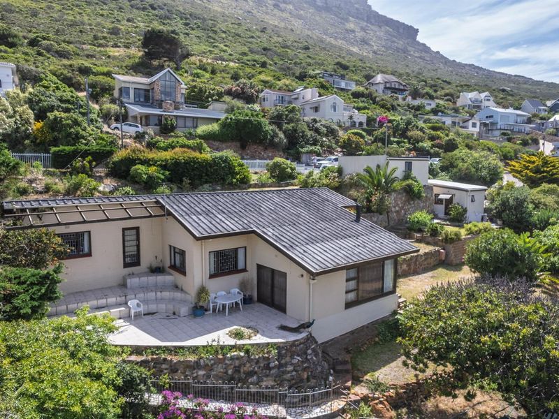 A  Family home in a Sought-After Location - Photo 2