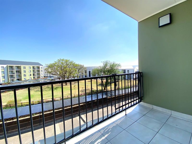 Apartment To Let in Linbro Park Sandton Gauteng - Photo 6