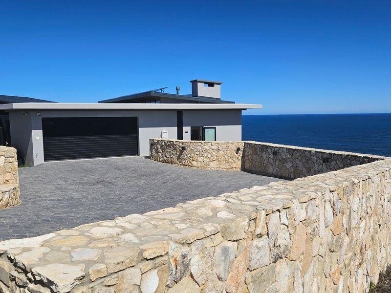 Exclusive Contemporary House For Sale in Paradise Coast, Mossel Bay - Photo 5