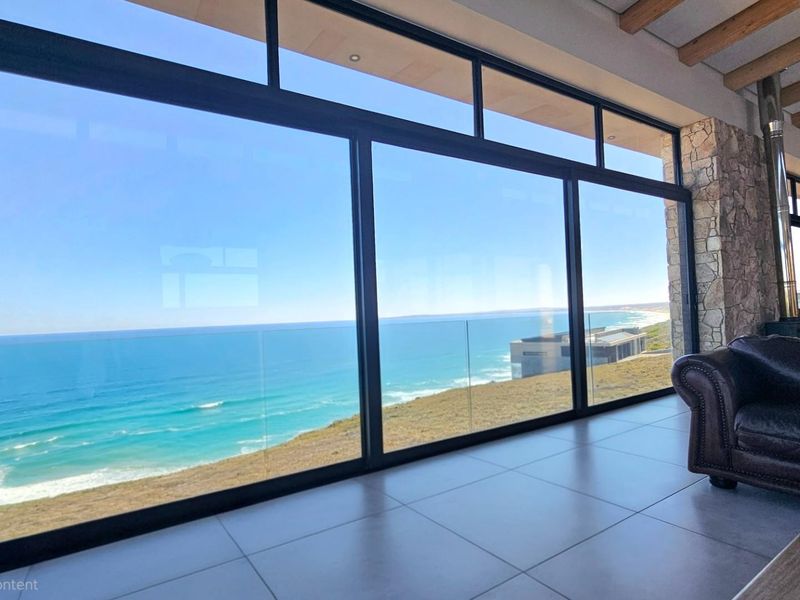 Exclusive Contemporary House For Sale in Paradise Coast, Mossel Bay - Photo 8