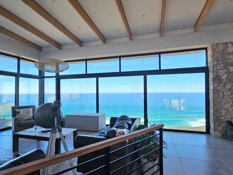 Exclusive Contemporary House For Sale in Paradise Coast, Mossel Bay - Photo 10