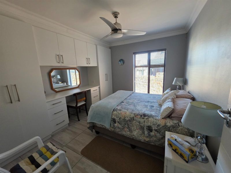 3 Bedroom House For Sale in Karookraal Estate, Hartenbos - Photo 4