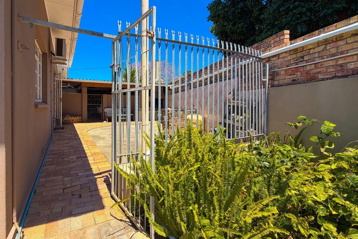 A Spacious, Character-Filled Family Home | Listed by Danté Koen, eXp Realty - Photo 5