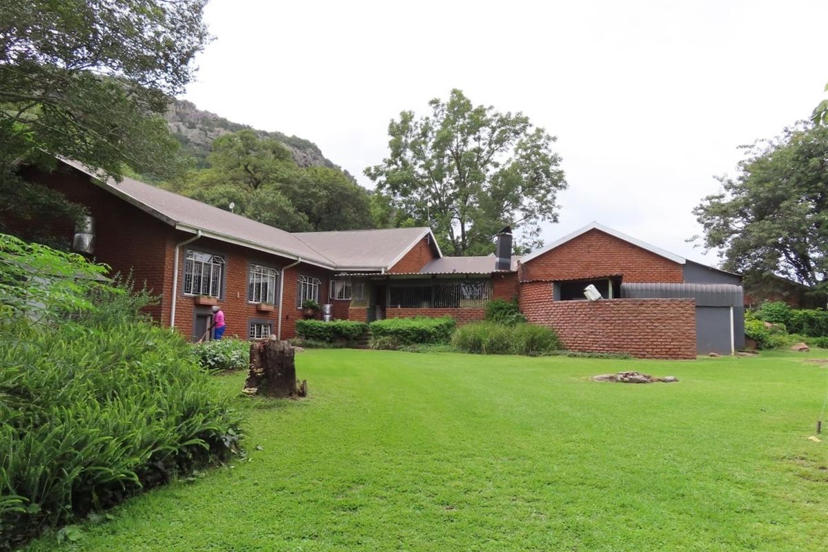 Soutpansberg Avocado and Macadamia Lyfestyle farm - Photo 3