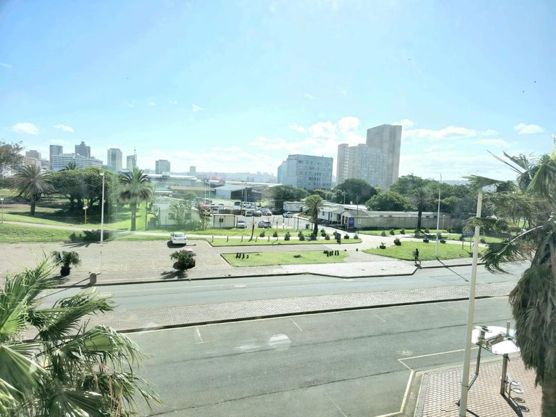 Apartment For Sale in North Beach, Durban, KwaZulu Natal - Photo 1