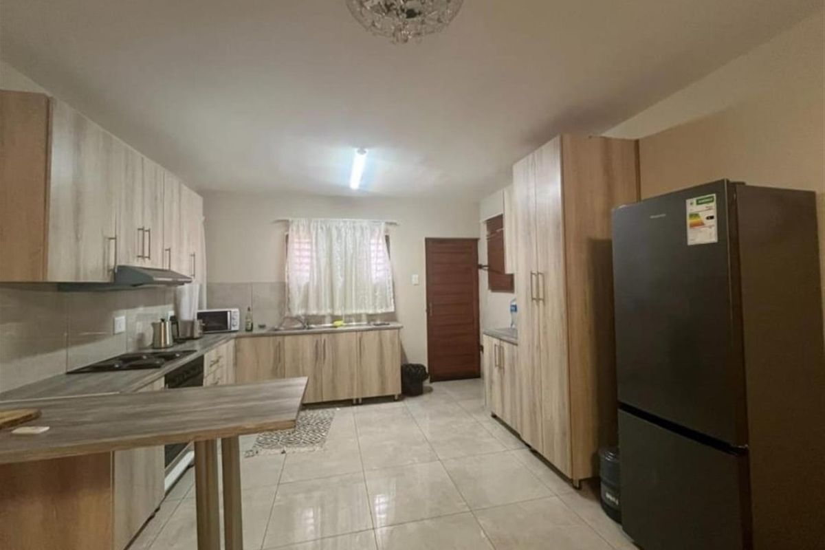 2 Bedroom Townhouse For Sale in Bendor, Polokwane - Photo 4