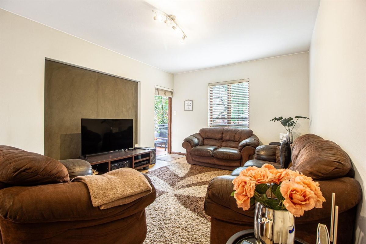 1 Bedroom garden unit in Bryanston - Photo 4