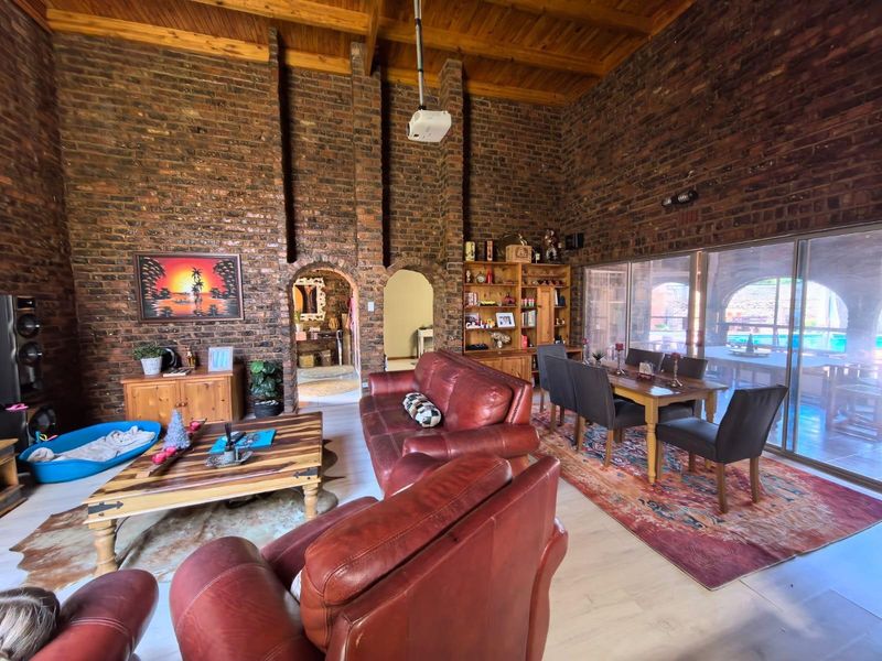 Your Dream Home & Income: Spacious 5-Bed Family Entertainer in Prime Royldene, Kimberley - Photo 6