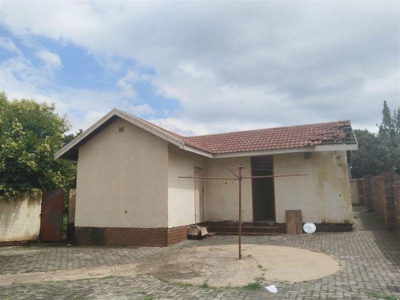 House For Sale in Duvha Park, Witbank - Photo 6