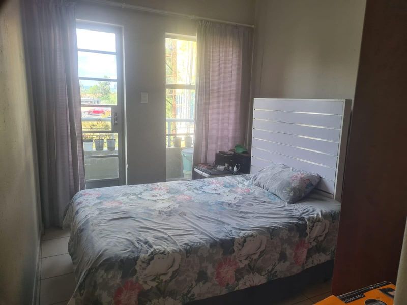 Reduced 2 Bed 1 Bath Apartment For Sale In Buccleuch, Sandton - Photo 6