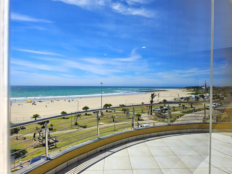 Iconic 733m2 Luxury Penthouse on Main Beach - Panoramic Ocean Views, Jeffreys Bay - Photo 4