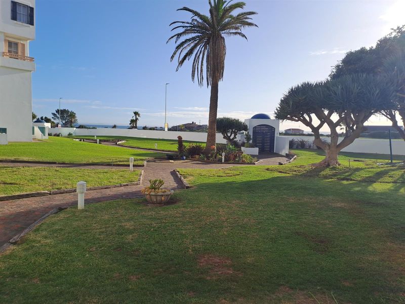 Apartment For Sale in Summerstrand, Port Elizabeth - Photo 5