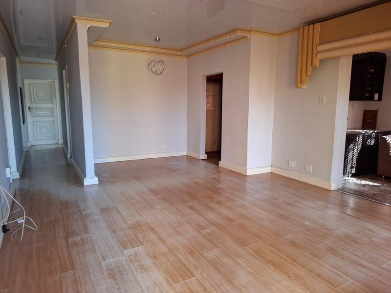 Neat 3-Bedroom 2-Bathroom Home To Rent in Kwamagxaki, Port Elizabeth - Photo 7
