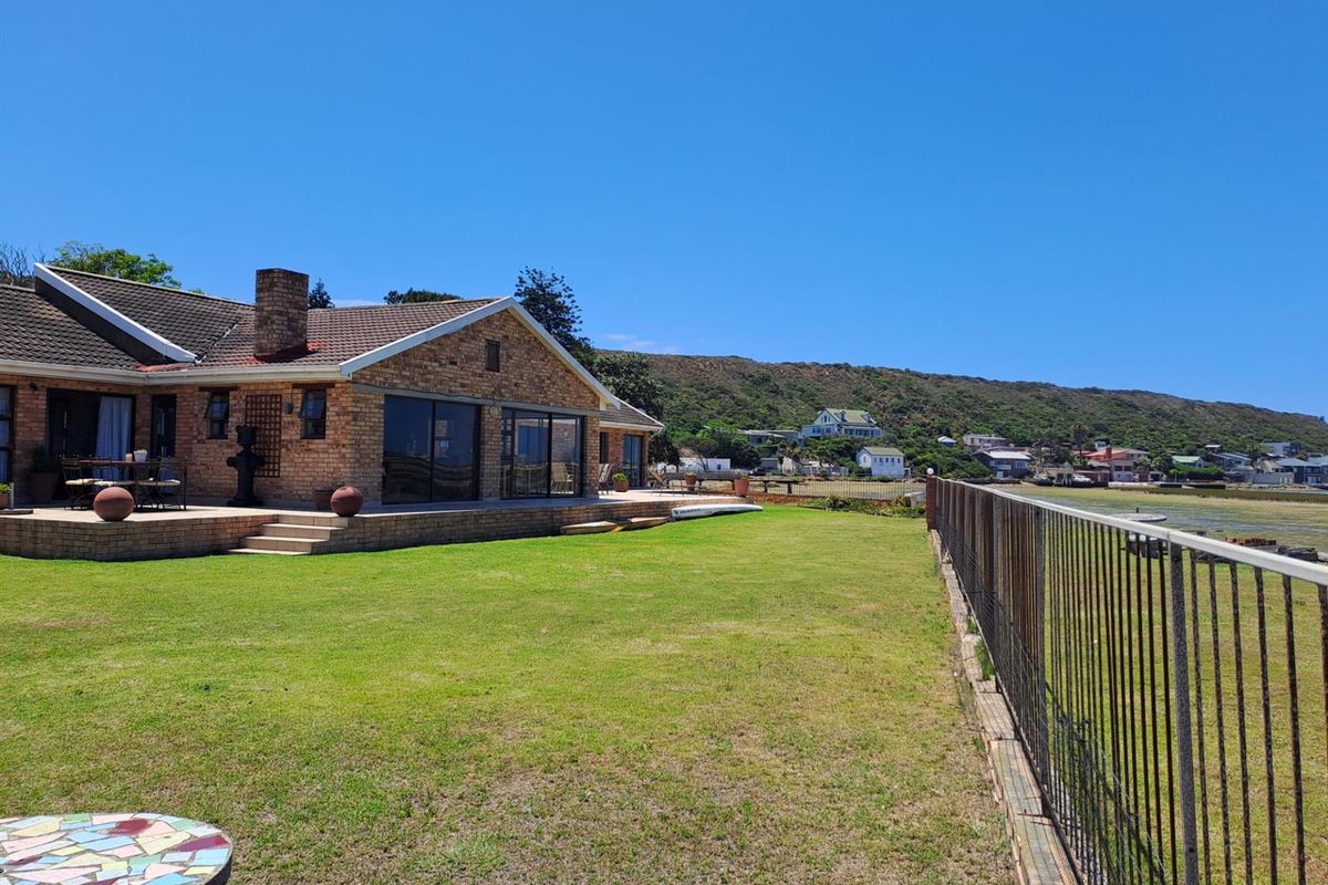 Stunning 5 Bedroom property plus 1 Bedroom flat for sale in Amsterdamhoek - Photo 3