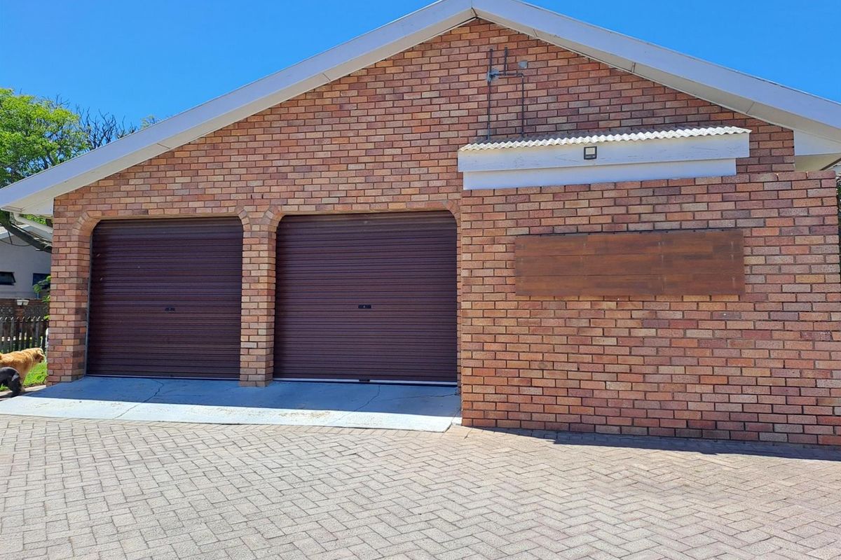 Stunning 5 Bedroom property plus 1 Bedroom flat for sale in Amsterdamhoek - Photo 5