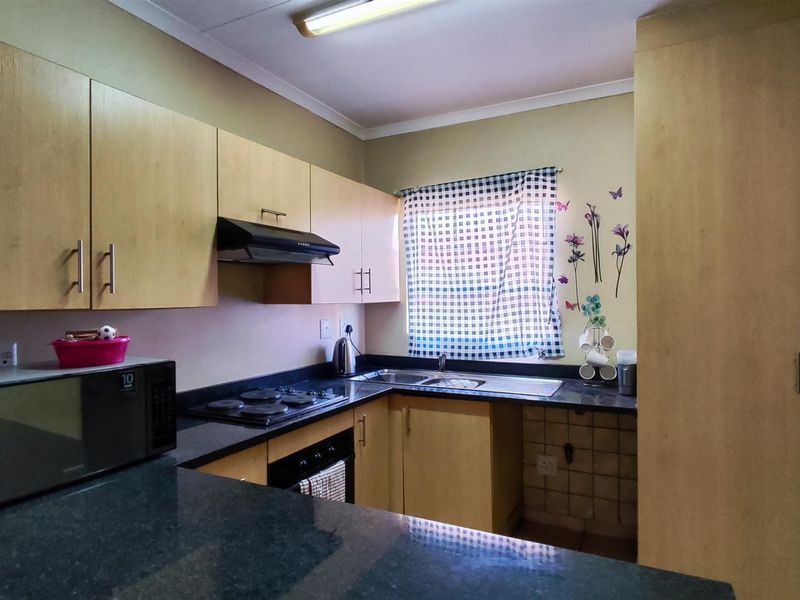 Charming 2-Bedroom Home for Sale in Norton Small Farms - Photo 4