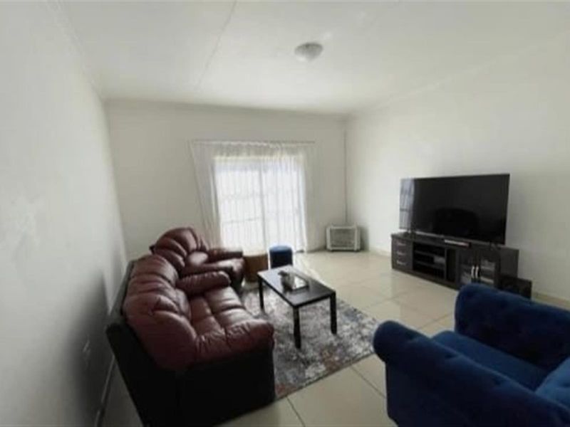 House For Sale in Flora Park, Polokwane - Photo 4