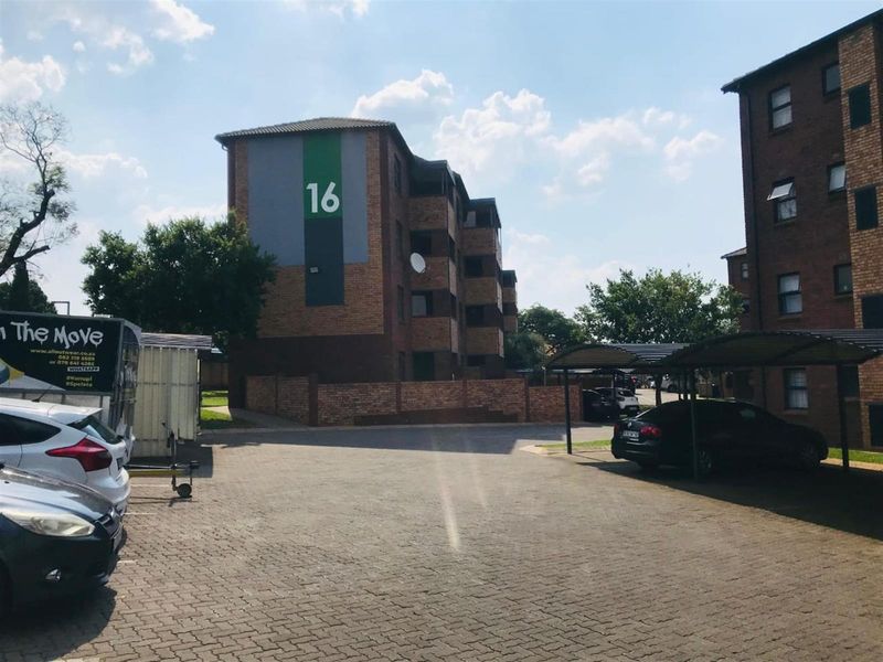 2 Bedroom Apartment  For Sale in Lemon Tree La Montagne, Pretoria - Photo 2