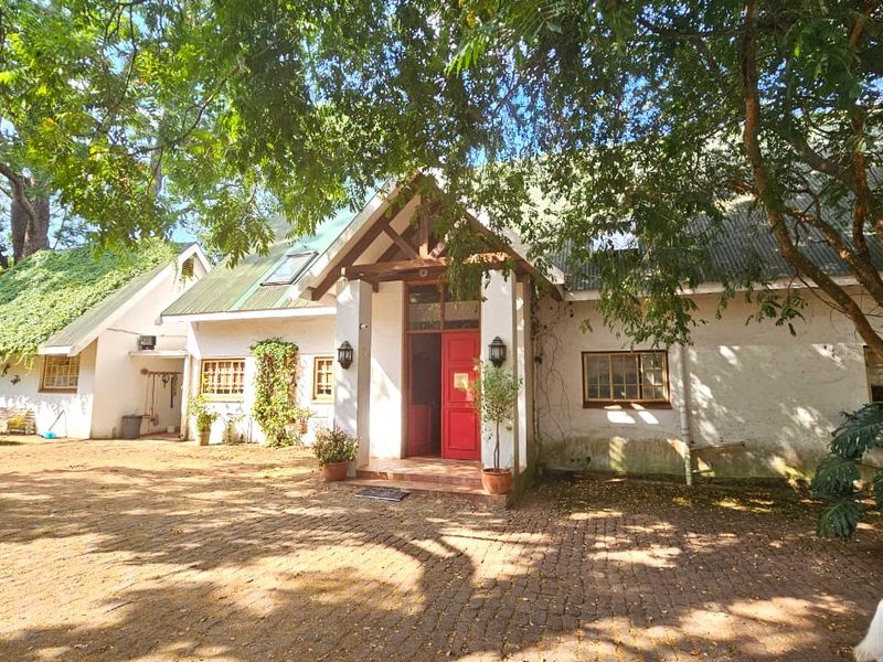 Small Holding with a Workshop, Cottage,  Bed and Breakfast facility and Upmarket Family Home - Photo 9