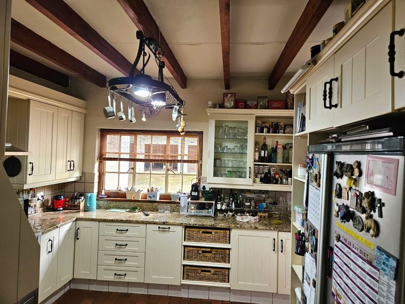 Small Holding with a Workshop, Cottage,  Bed and Breakfast facility and Upmarket Family Home - Photo 2