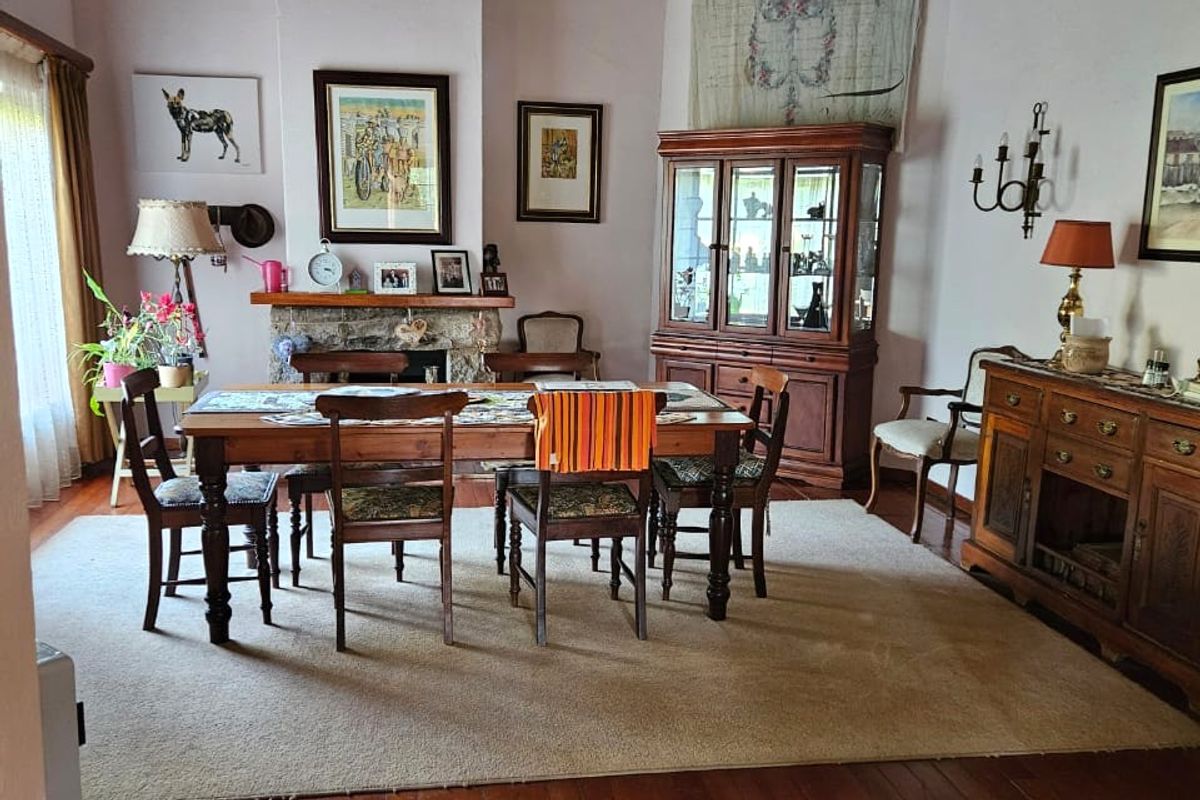 Small Holding with a Workshop, Cottage,  Bed and Breakfast facility and Upmarket Family Home - Photo 4