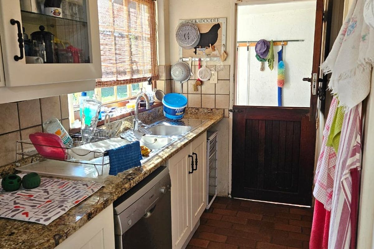 Small Holding with a Workshop, Cottage,  Bed and Breakfast facility and Upmarket Family Home - Photo 5