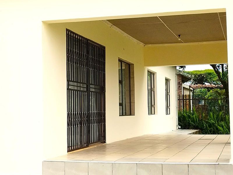 HOUSE FOR SALE IN GRASKOP - Photo 3