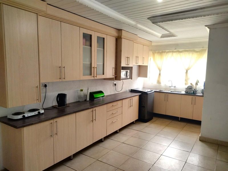 HOUSE FOR SALE IN GRASKOP - Photo 6