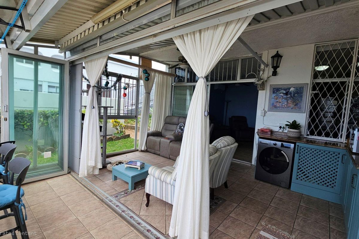 Picturesque Semi Furnished Apartment For Sale in Manaba Beach, Margate, KwaZulu Natal - Photo 4