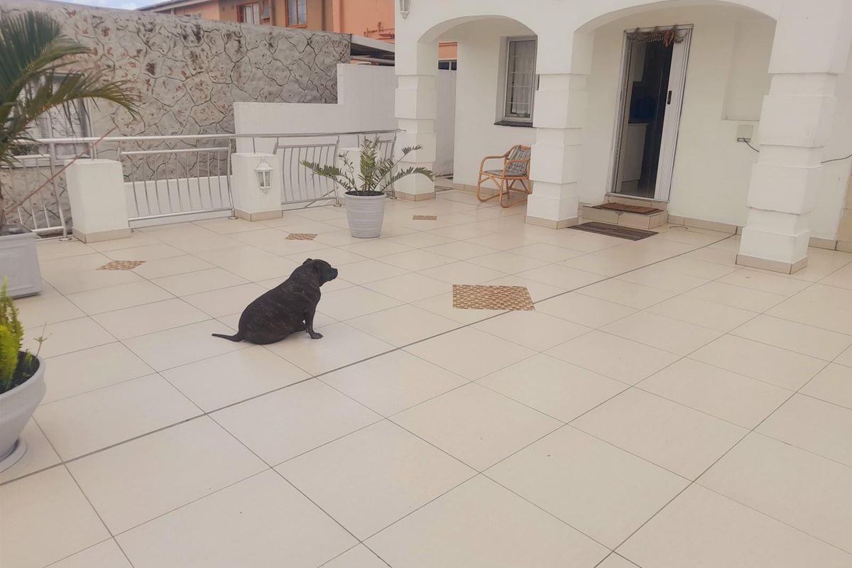 Elegant Townhouse For Sale in Rydalvale, Phoenix, KwaZulu Natal - Photo 5