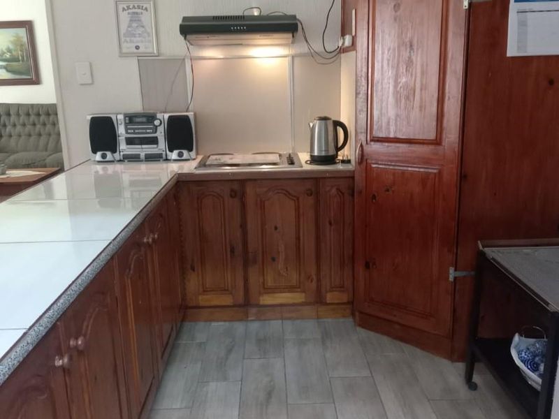 Beautiful Large 3 Bedroom Townhouse For Sale - Florauna - Photo 8