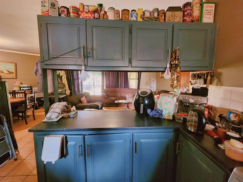 Beautiful 3 bedroom 2 bathroom 2 garage house for sale in Pierre van Reyneveld - Photo 6