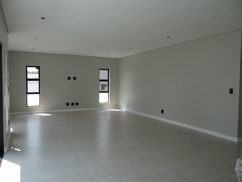 House For Sale in Fountainbrook Estate, Midstream Estate, Centurion - Photo 2